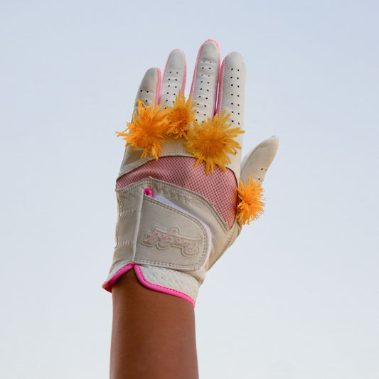 What Makes a Golf Glove Feel Premium?