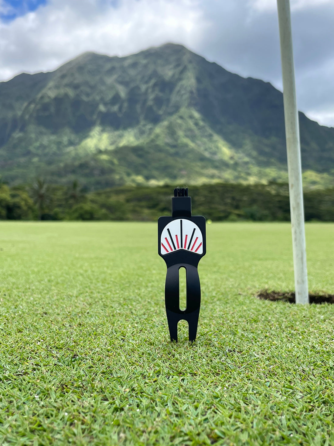 Respect the Green: How a Premium Ground Repair Tool Reflects Your Game Etiquette