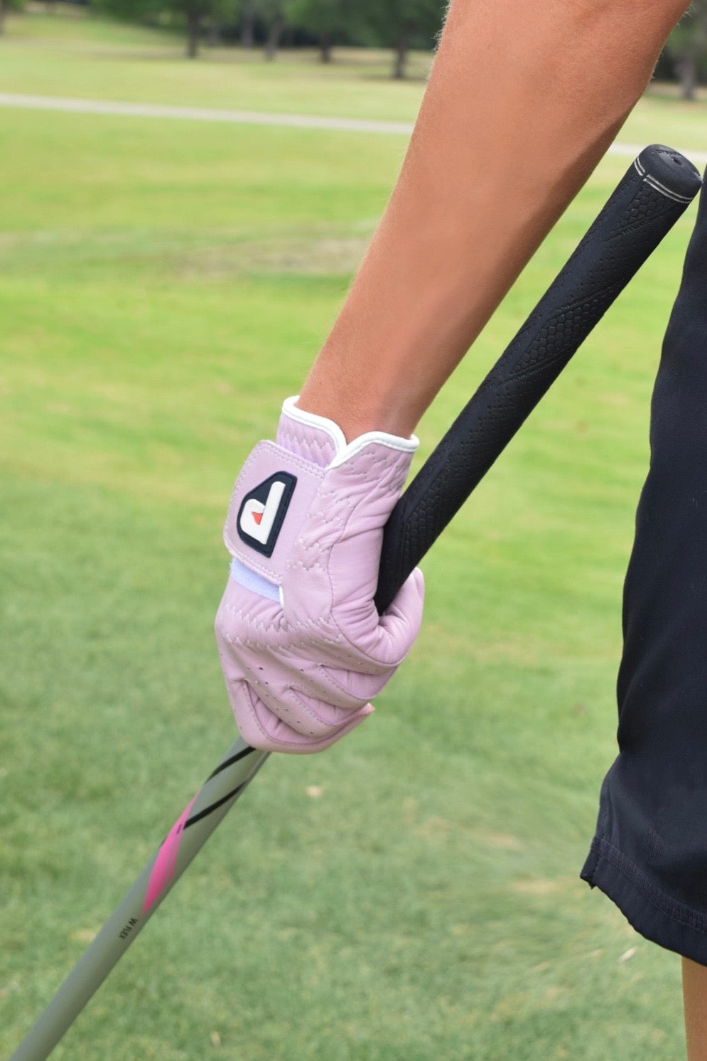 Ladies (2-Pack Pink and White) Cabretta Leather Performance Golf Gloves